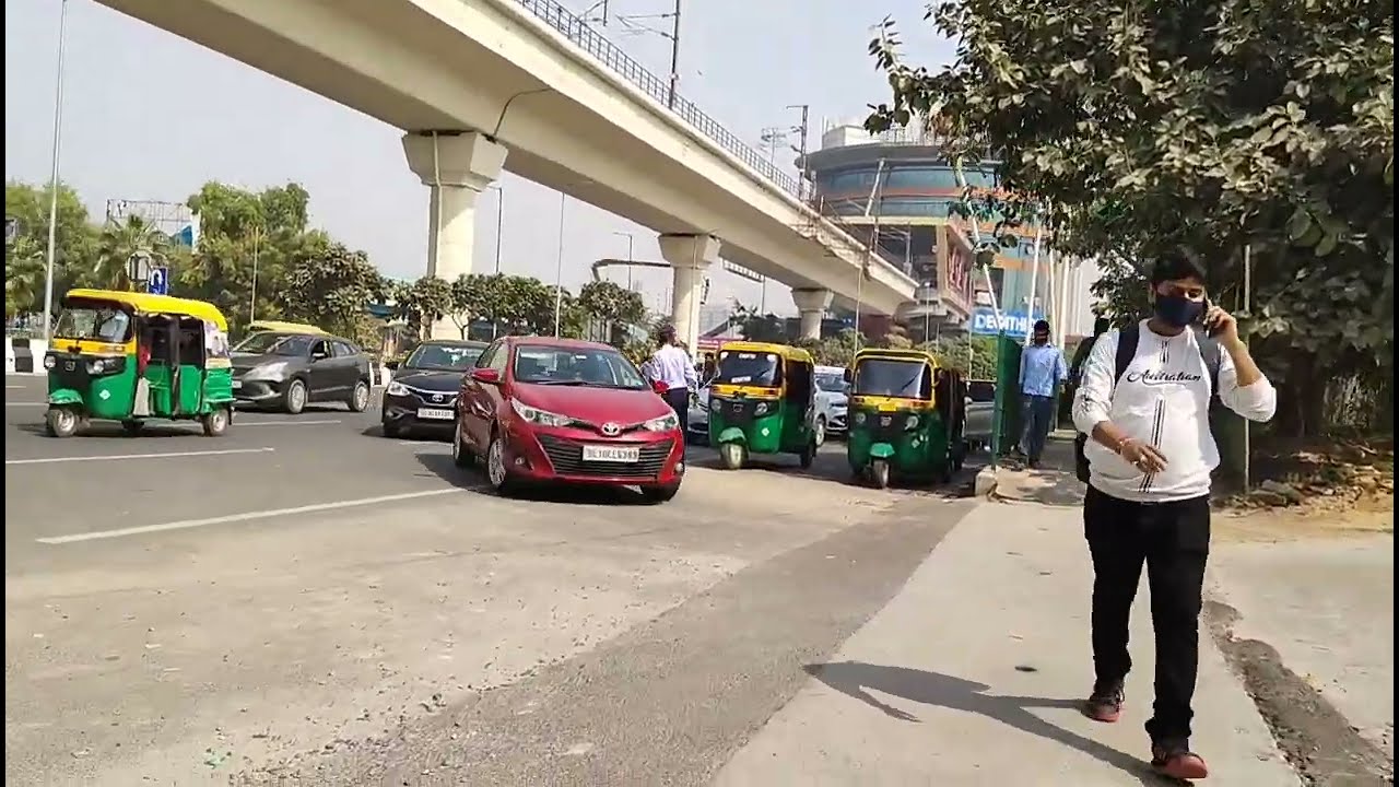 Huda City Centre Walk In Metro Station Garugram | Yellow Line Delhi Metro