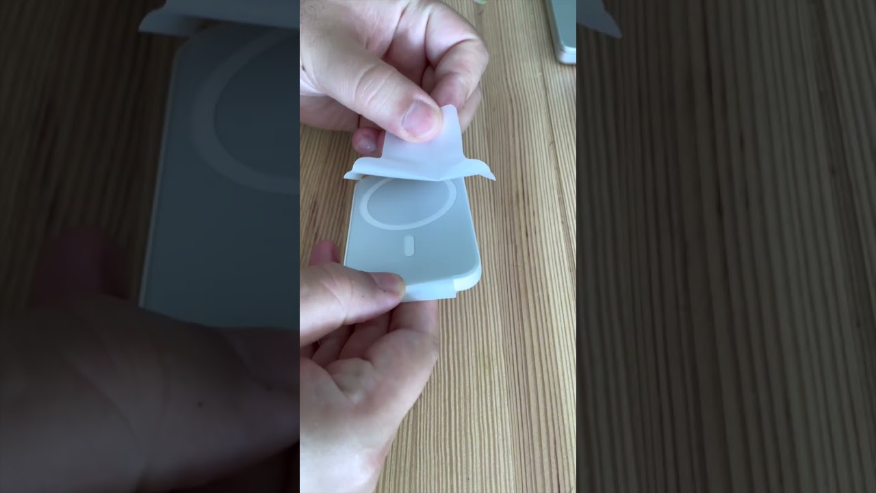 Apple MagSafe Battery Pack Unboxing