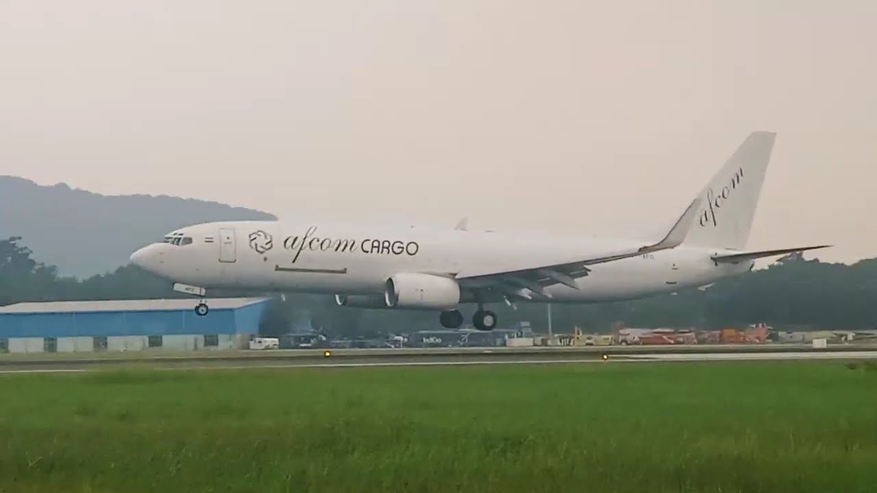Chennai Airport || Afcomholding Cargo Boeing-737 Landing