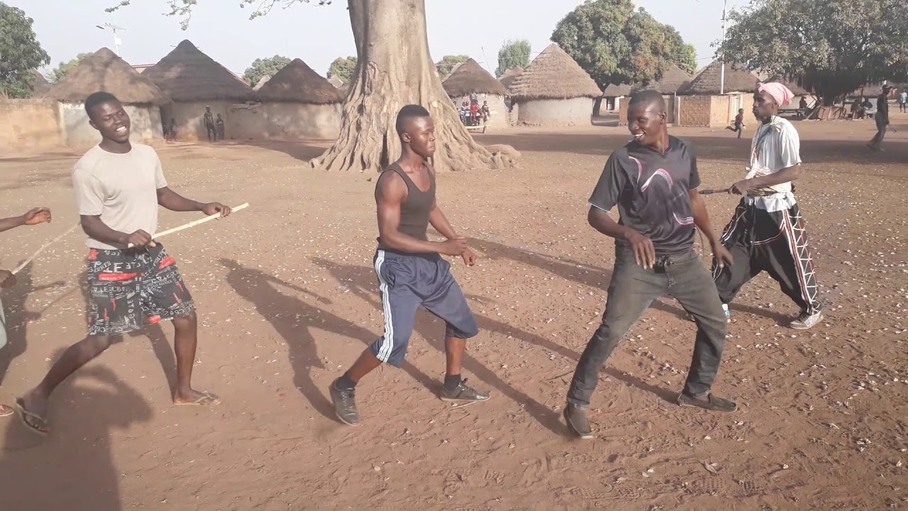 Fête Dunumba à Baro lors du Baradassa