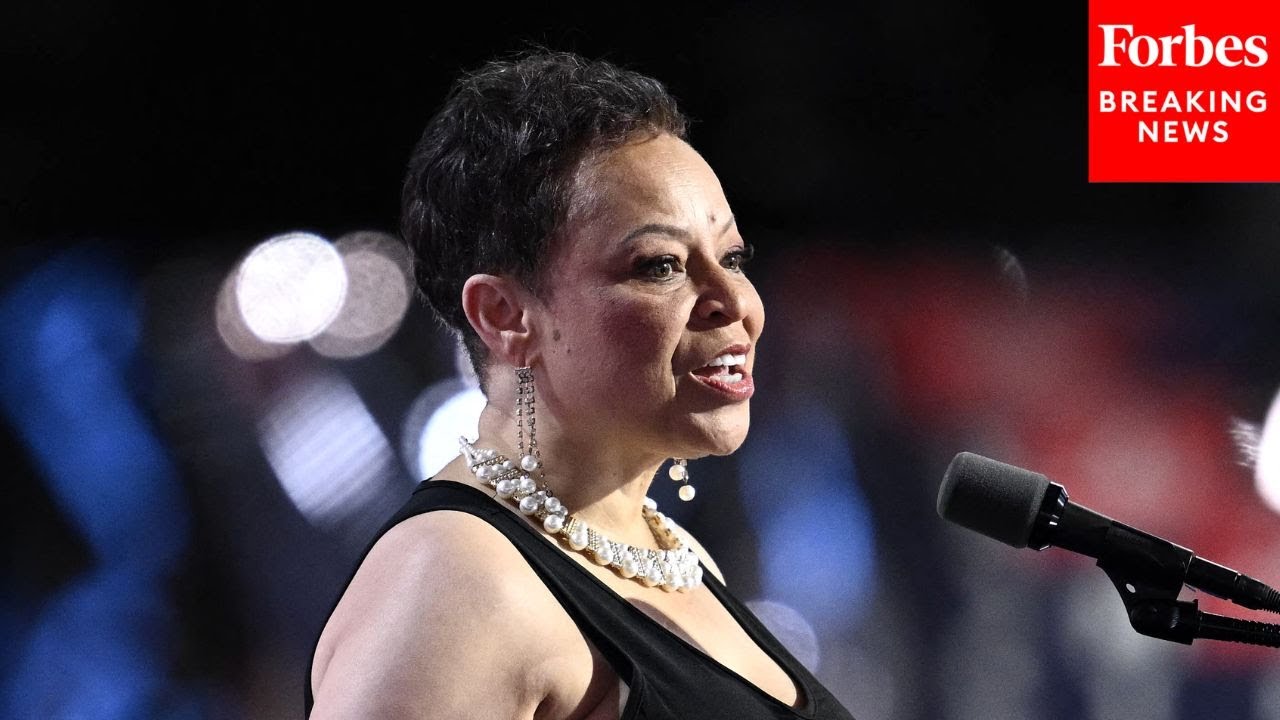 Ex-Teacher At RNC: This Is Why For 'First Time In My Life' I Will Vote Republican