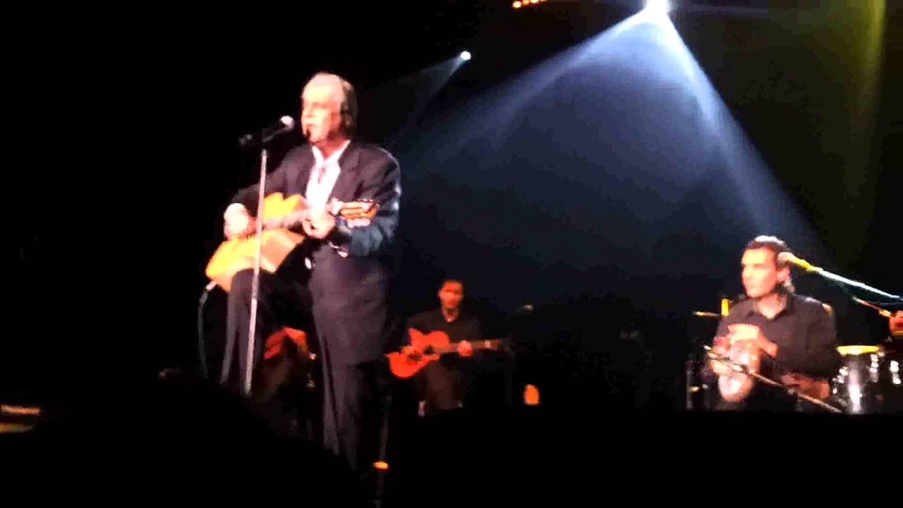 Enrico Macias - Aux talons de ses souliers ( Live )