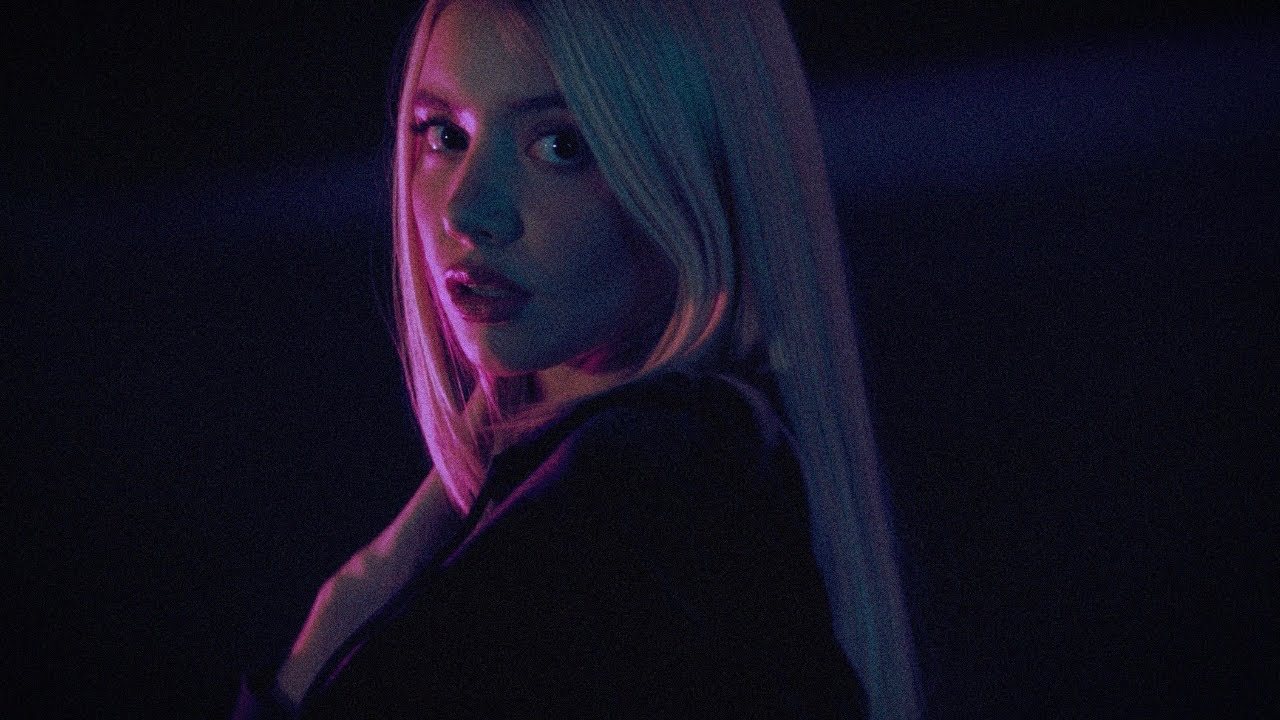 LA POTTER -  BESITO x @DimeloSeven  (Video Oficial)