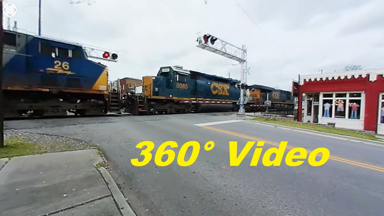 Market Street Crossing in Athens with CSX Q514 - 360° Video