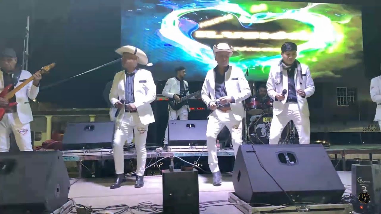 AJUNO MICHOACAN - BAILE DE CIERRE DE FIESTA CON LA NUEVA ILUSION DE TOCUARO Y BANDA LA SUPREMA
