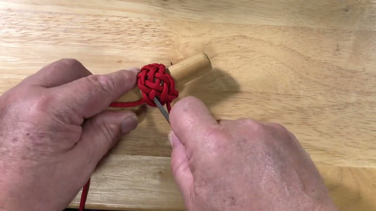 Tying a 4 Part 5 Bight Casa Knot into a 3 Pass Hood Knot