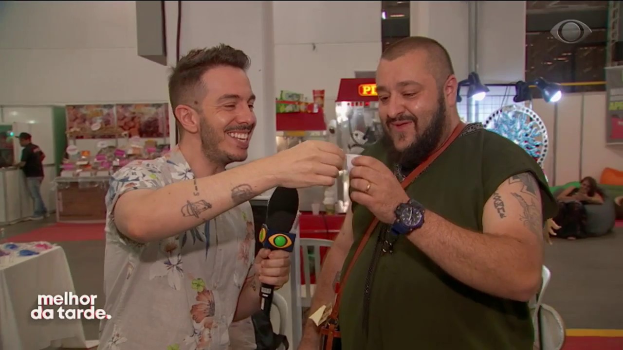 Andr&eacute; Mantovanni confere feira m&iacute;stica