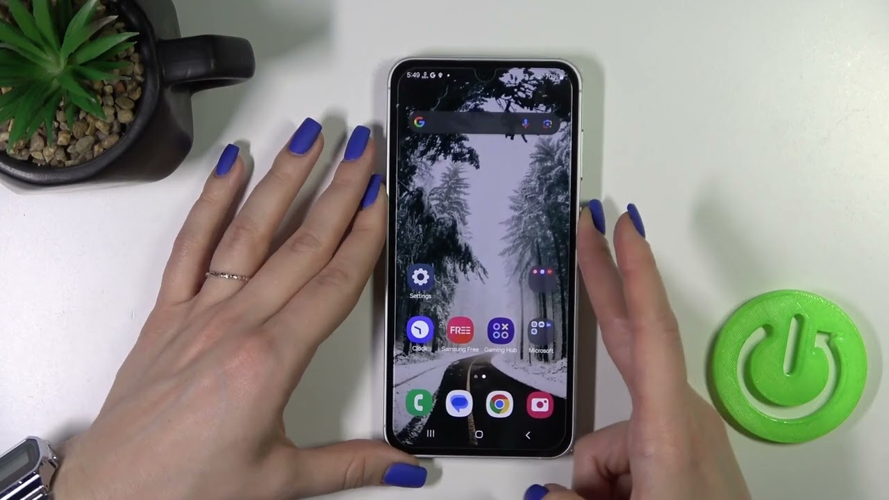 Как активировать анимацию отпечатков пальцев на SAMSUNG Galaxy S23 FE?