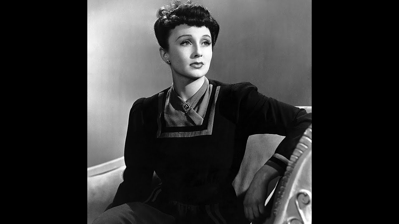 10 Things You Should Know About Googie Withers