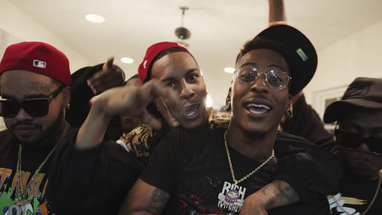 Az Chike - 1UP (FEAT. FrostyDaSnowmann) [SHOT BY MRREALMOVIE]