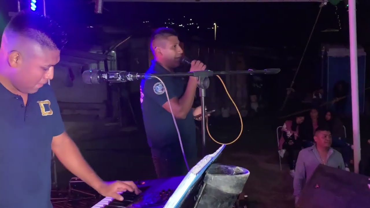 La Directiva de Oxaca en vivo desde Santa Ana Hueytlalpan Fiesta de San Juditas Familia Arellano