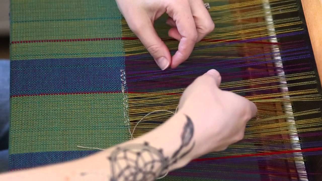 Weaving Patterned Inclusions / Inlays on a 4 shaft loom