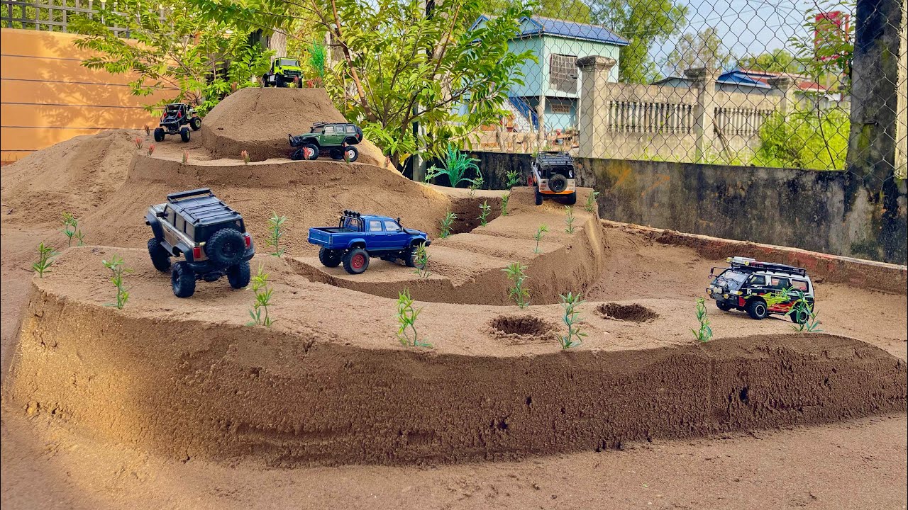 Crazy RC Adventure: Who Will Conquer the Sand Peak? Rc Mercedes Ford Jeep Bronco Crawler Defender&hellip;