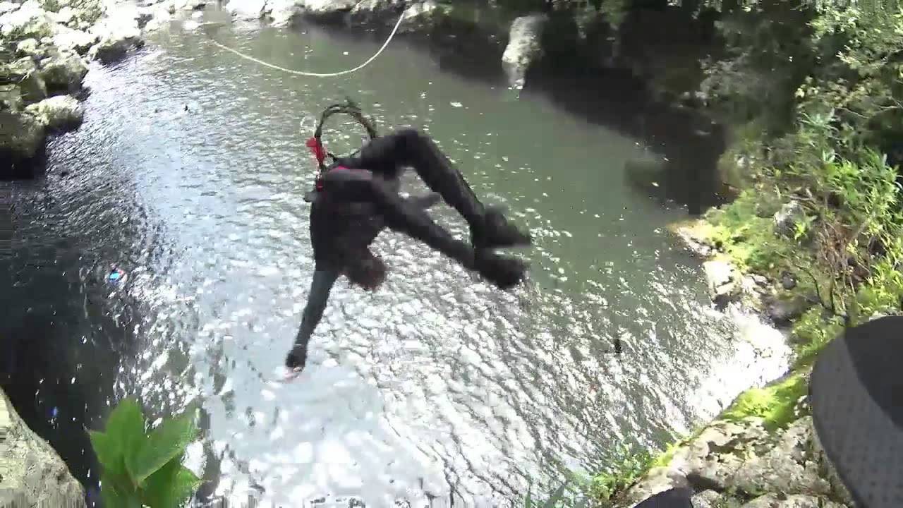 La R&eacute;union, Canyoning &agrave; Saine Suzanne avec thierry GILLET   