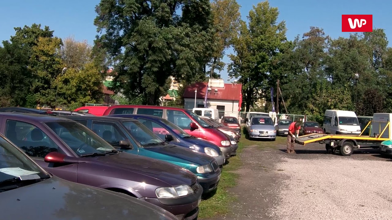 Samochody tańsze od rowerów. Komisy pełne okazji to nowość na rynku
