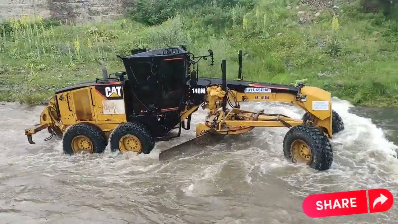 DEREDE GREYDER YIKAMA & WASH THE GRADER İN THE STREAM #caterpillar #GRAYDER #brazil #iran