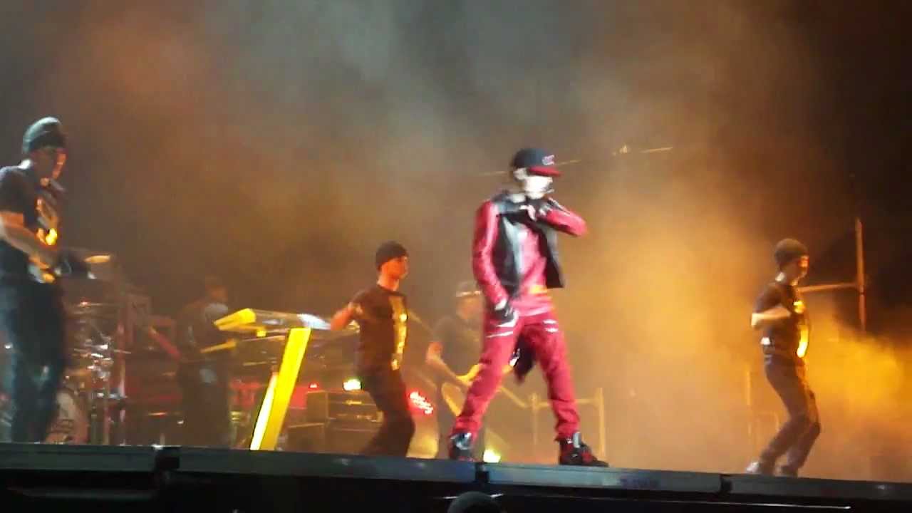 Justin Bieber Somebody To Love in Venezuela (@girl