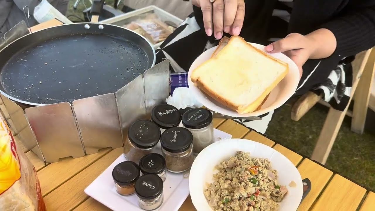CAMPING WITH FAMILY AT GANGA CHOTI AJK | MAKING ACHAR GOSHT AND MOMOS | CAMPING IN PAKISTAN |