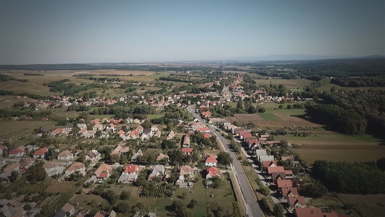 Kalandoz&aacute;sok Fej&eacute;r megy&eacute;ben &ndash; Pusztav&aacute;m