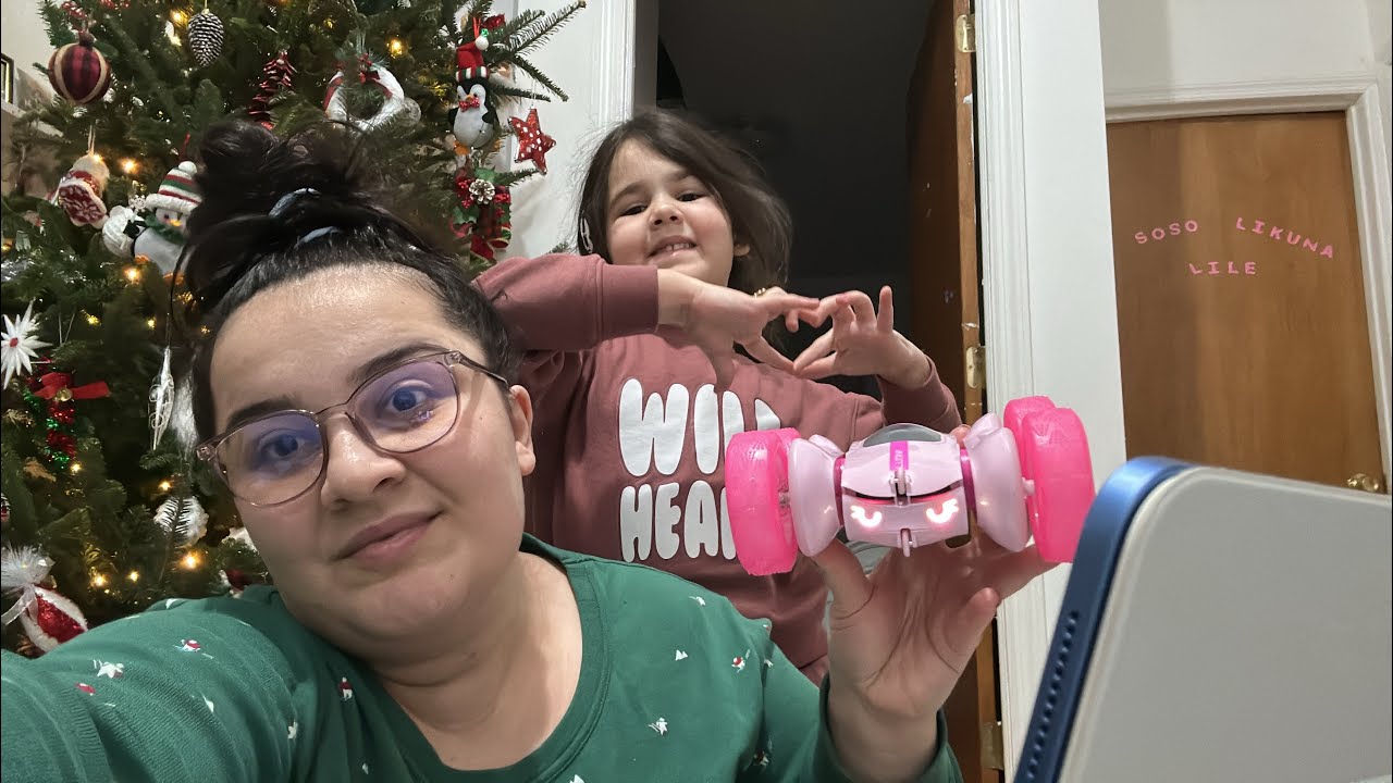 VLOG// 31 დეკემბერი//ლილეს რეაქცია საჩუქარზე//მესამე ახალი წელი ამერიკაში//სტუმრები და საჩუქრები