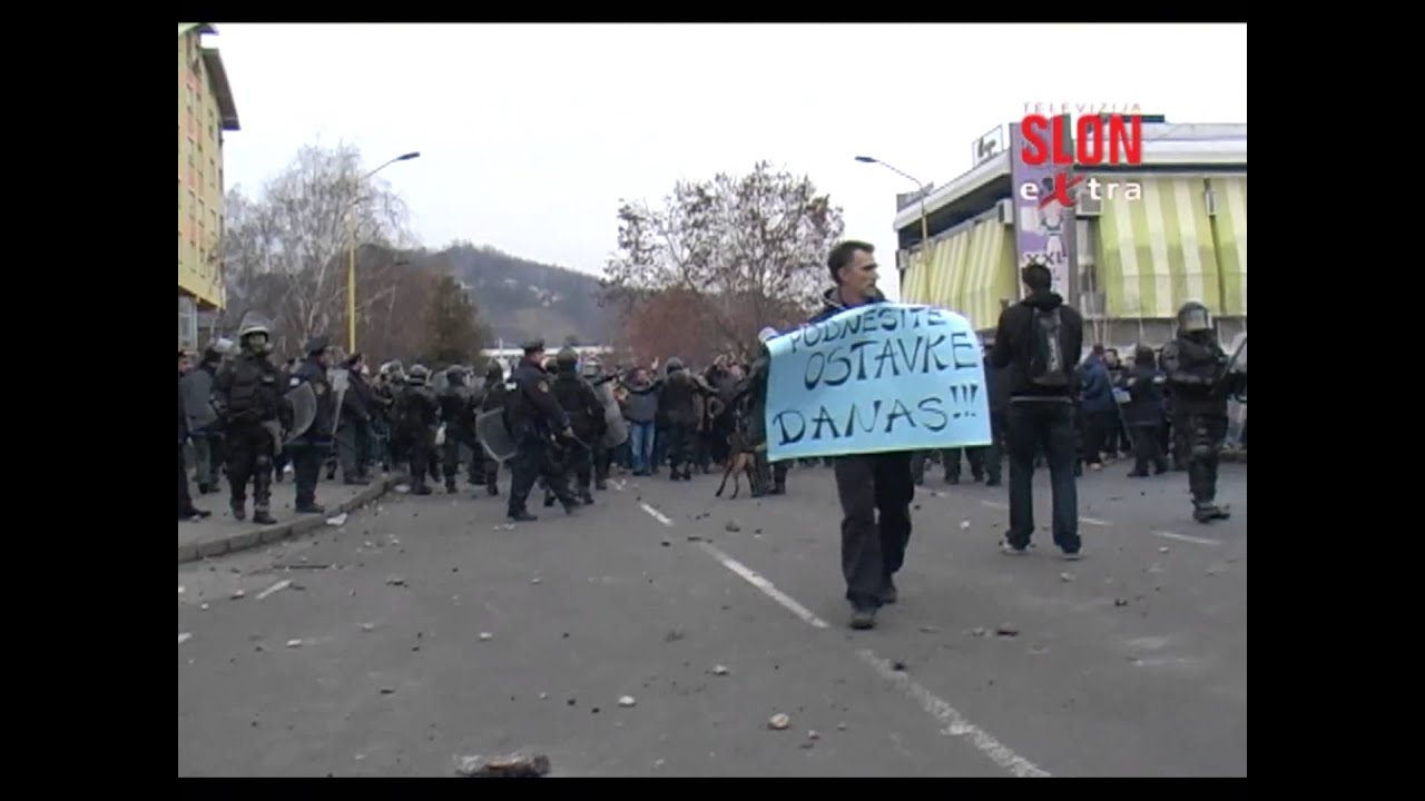 Protesti ispred Vlade TK popodnevni sati nastavak - 06.02.2014.
