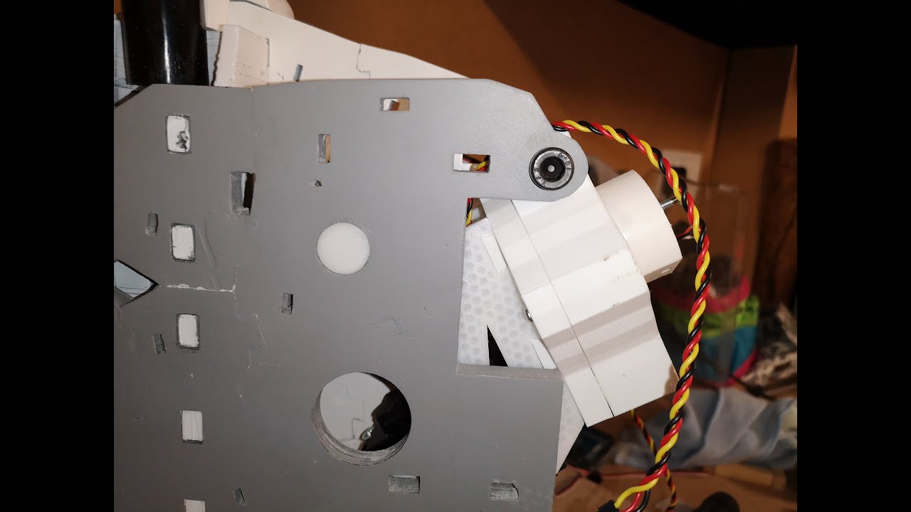 Civrays InMoov - Looking over our shoulder