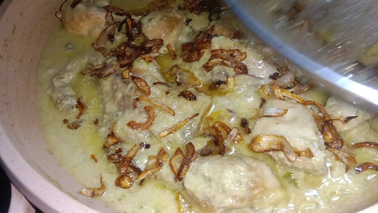 সহজ উপায়ে চিকেন কোরমা // Chicken Korma Recipe // Mahinoor's Daily Life 