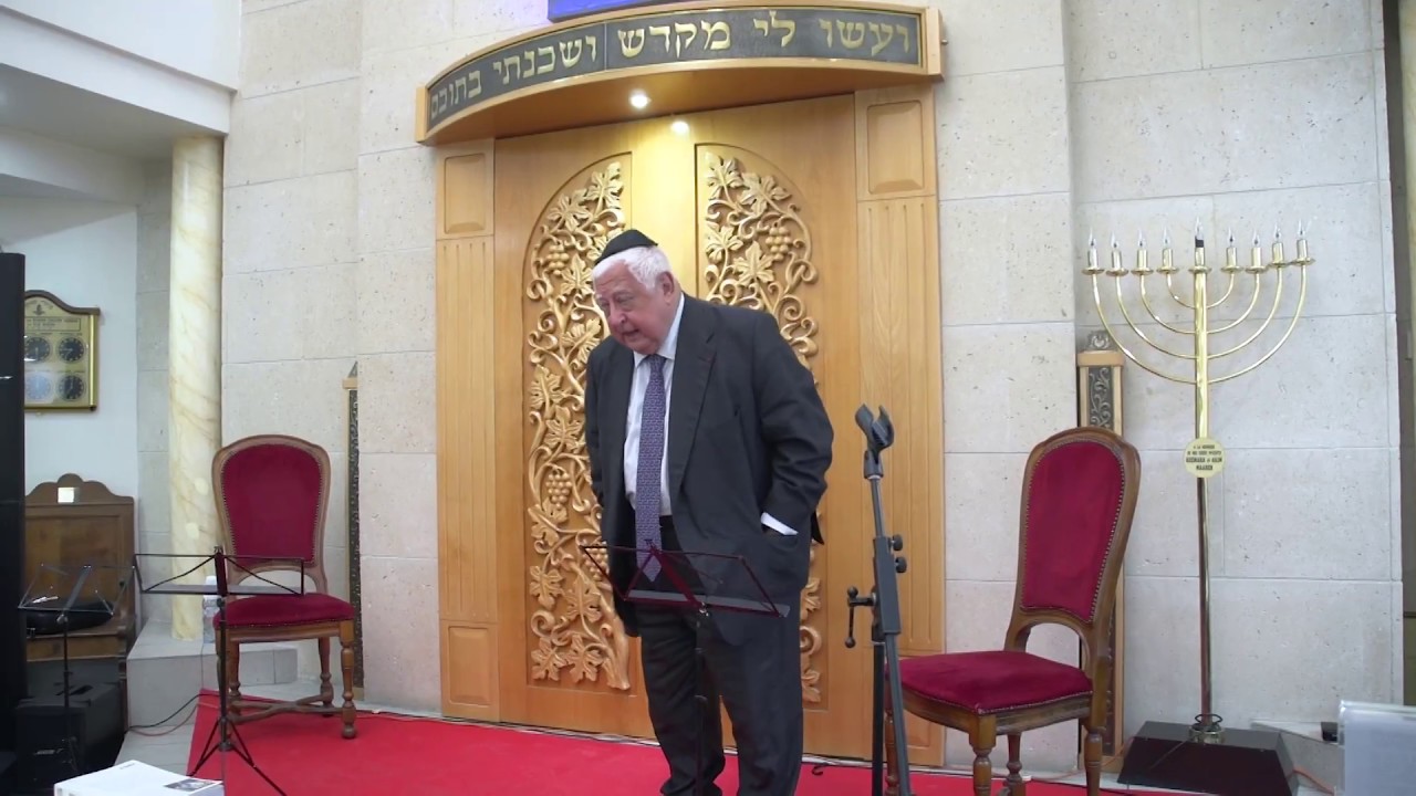 Pr&eacute;sident d'honneur du Consistoire de Paris Mo&iuml;se Cohen