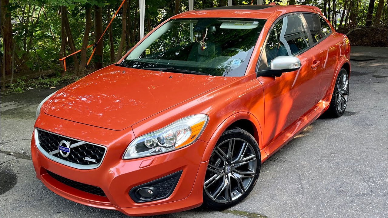 Polishing a Volvo C30 R-Design | Full Auto Detailing