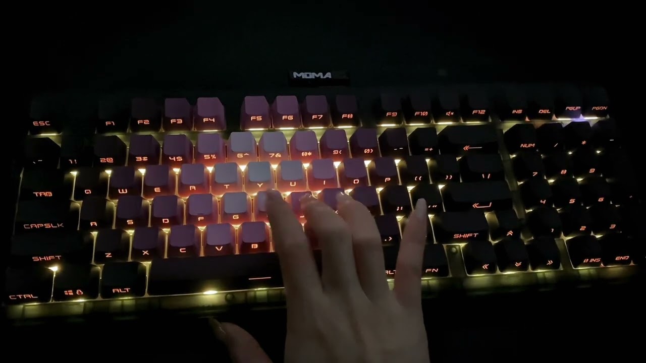 Clear pink, key thrill!😎💗🎮⌨️#fyp #foryoupage #keyboard #typ #clear #pink #cool #trend #viral