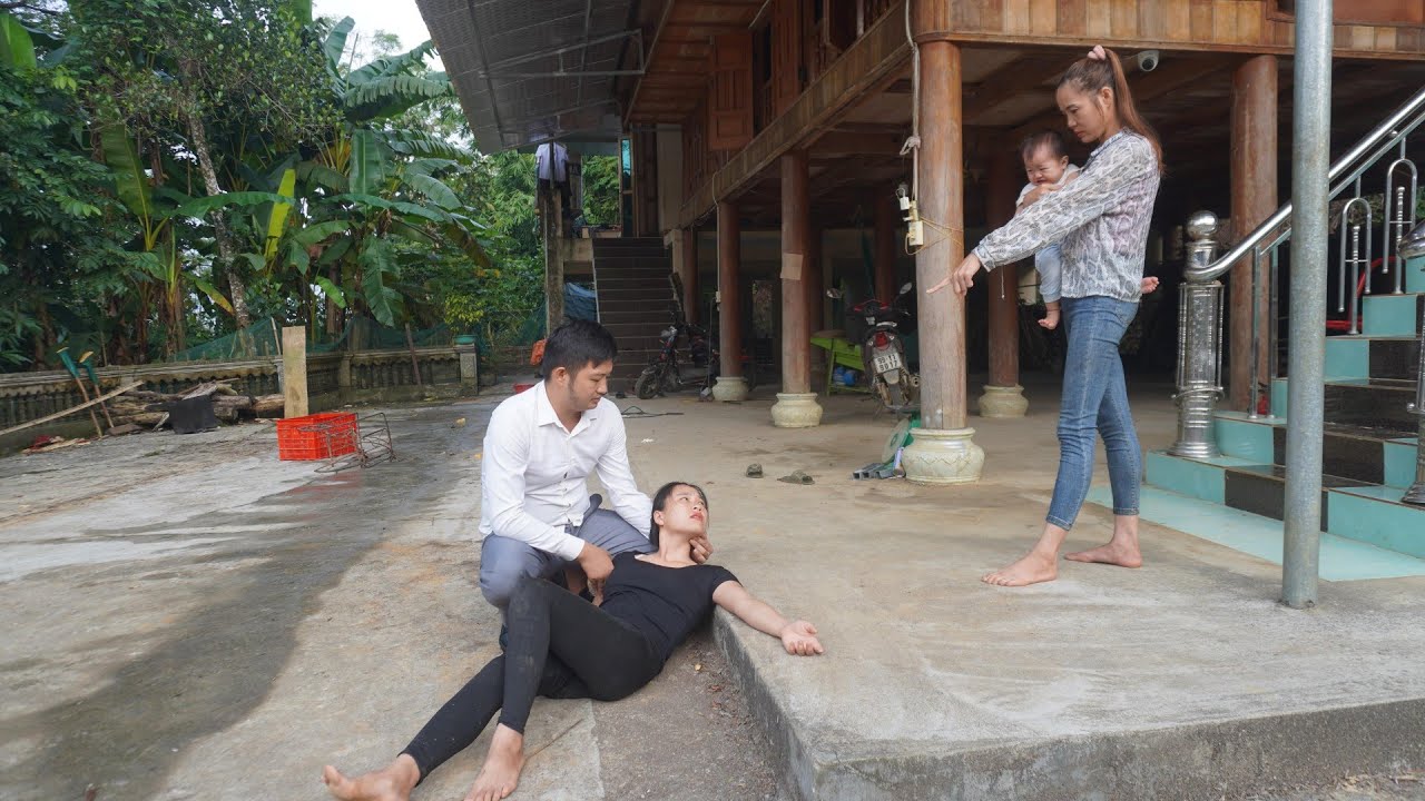 Ex-husband takes his child home - Tension between mother-in-law and daughter-in-law