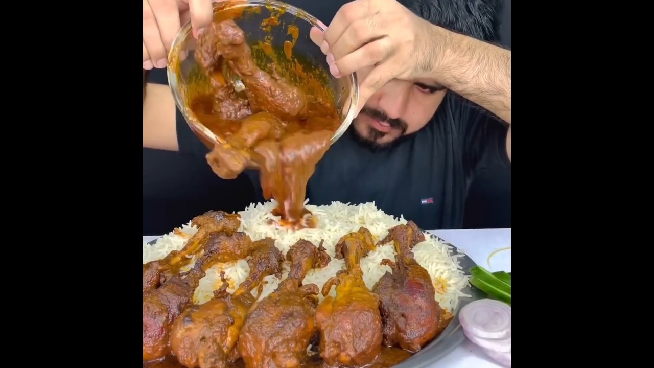 ASMR: EATING SPICY CHICKEN CURRY🔥 BASMATI RICE || #shorts #mukbangn#asmreating #mukbangasmr #asmr