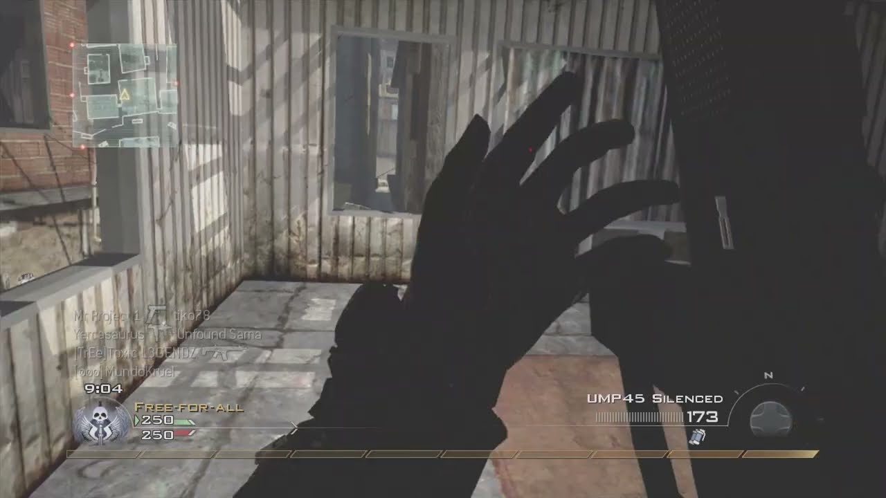 MW2 - Favela 18-Man Free-For-All (29-8) Live Commentary 