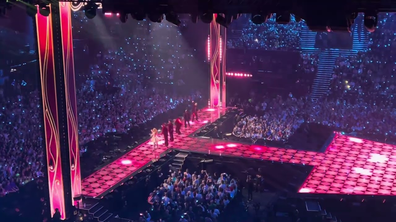 Laura Thorn - La poupée monte le son • Eurovision 2025 - Luxembourg 🇱🇺 Live in Semi Final 2 (Jury)