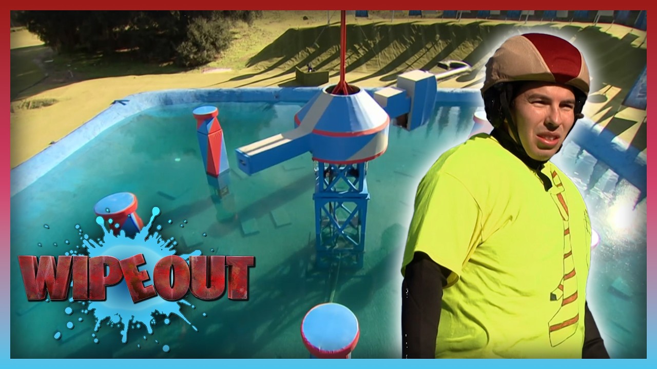 The Dive Bar Makes Everyone Go Diving | Wipeout