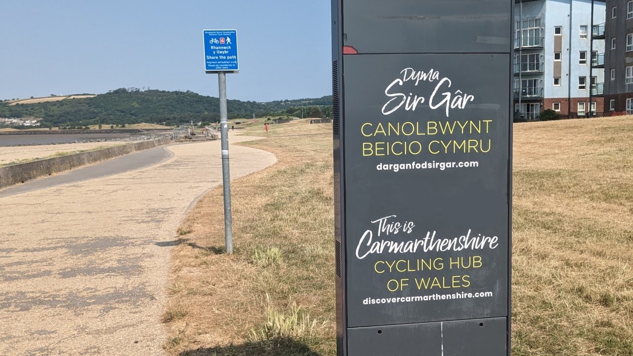 Cycling from Llwynhendy to Llanelli Beach