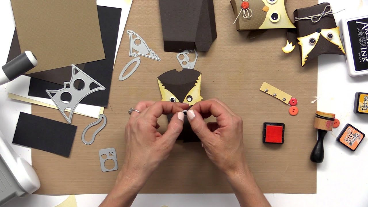 Creating a Pillow Box Card with Jen Long, Sizzix