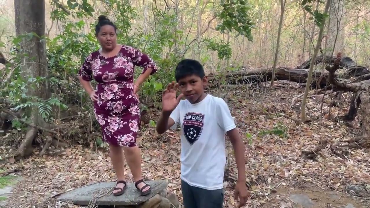 Nos dirigimos  a unos tanques  de agua