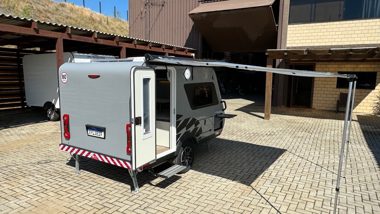 Mini Trailer com Banheiro interno e vaso fixo cassete