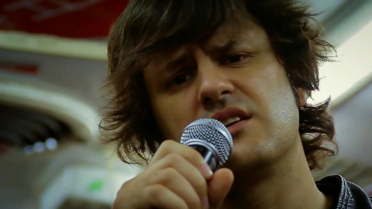 Ciro y Los Persas | INSISTO (Video Oficial)