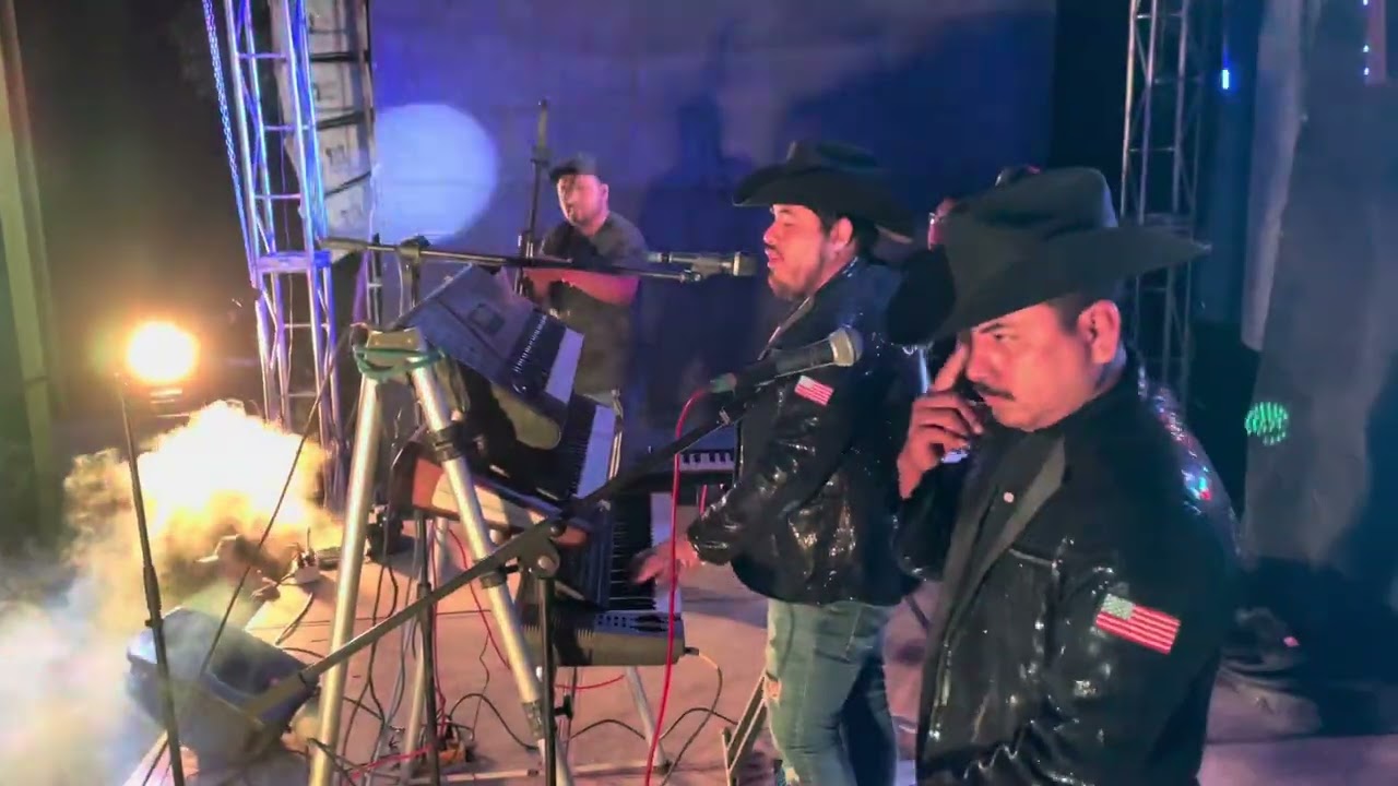 Así se zapatea en totoltepec Gro con el centenario del sur🎹🎼