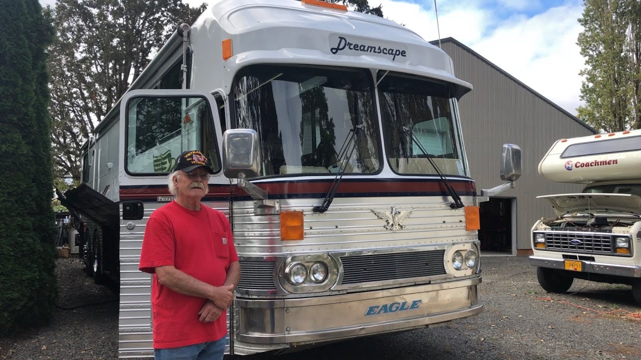 Tour of Dreamscape, 1968 Silver Eagle Model 1 bus conversion