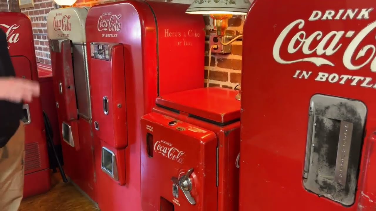 Largest Collection of Vintage Cola Machines in the World: Come with me to the Electric Cola Cafe