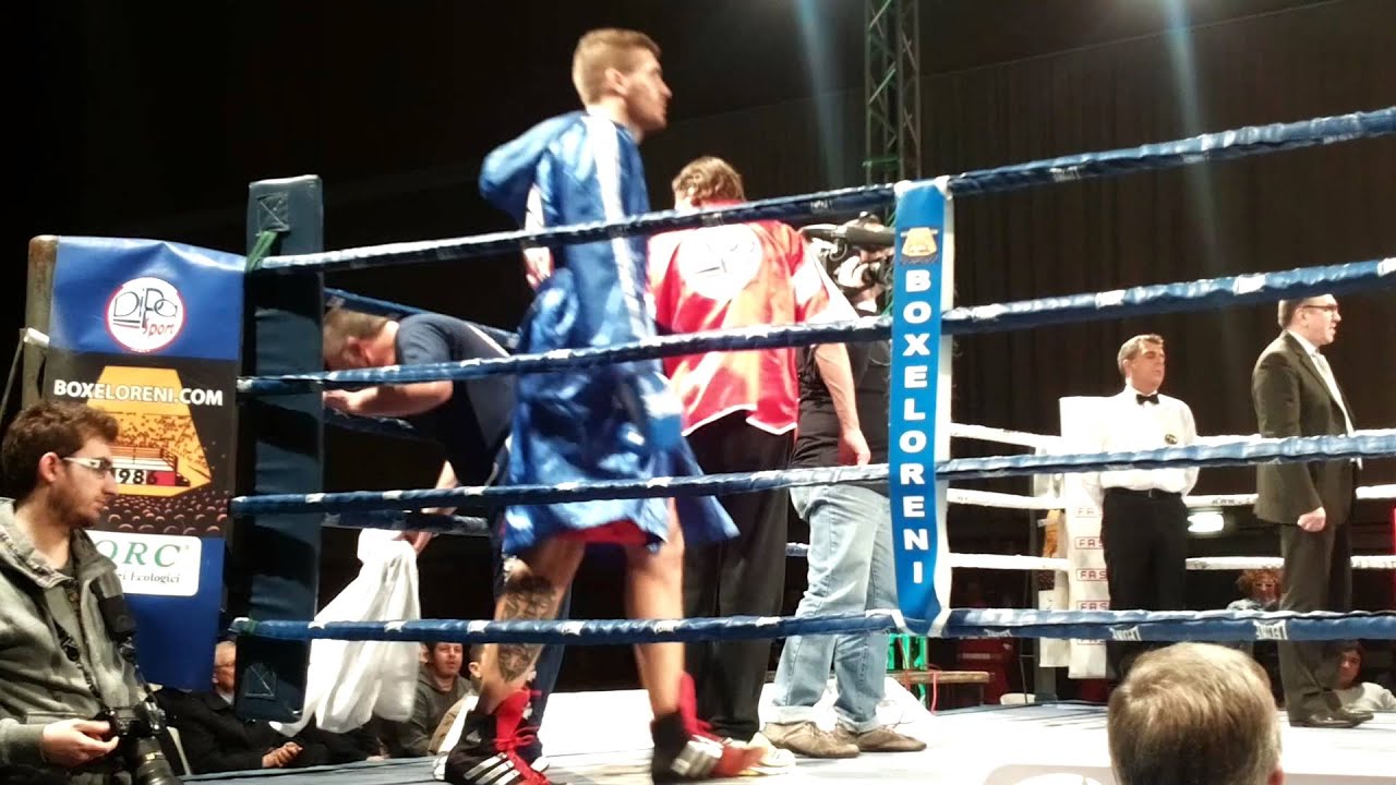Pugilato - Titolo Italiano Cruiser, Erittu vs Lovaglio a Parma. Inni nazionali
