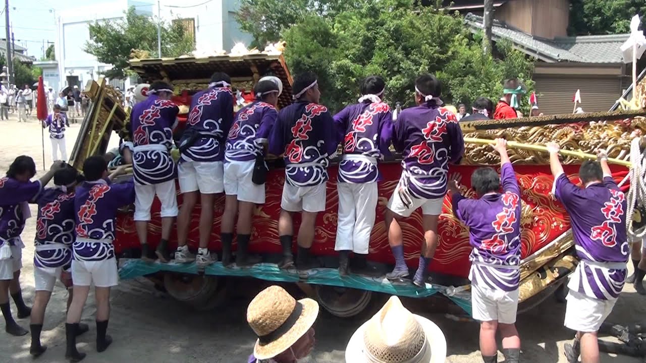 ⑥鳥出神社の鯨船行事　宮練り　神社丸