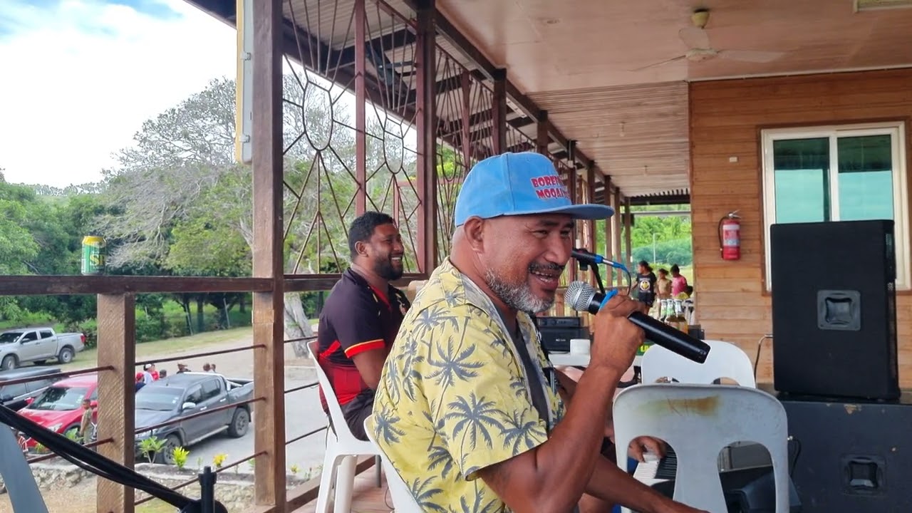 Otoni - Moqai backed up by Oneblood live at Koke Hanua Lodge Boera 21/04/25