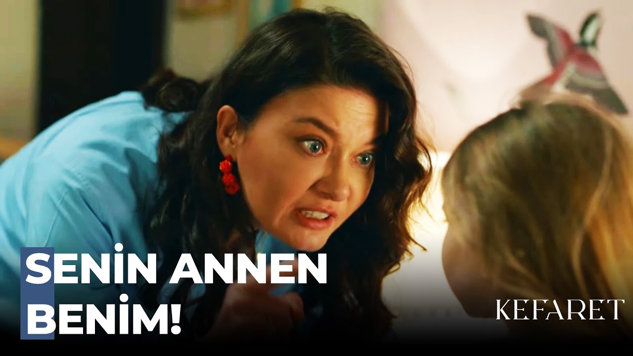 Zeynep, Elif ve Arzu'yu Telefonda Yakalıyor - Kefaret 14. Bölüm