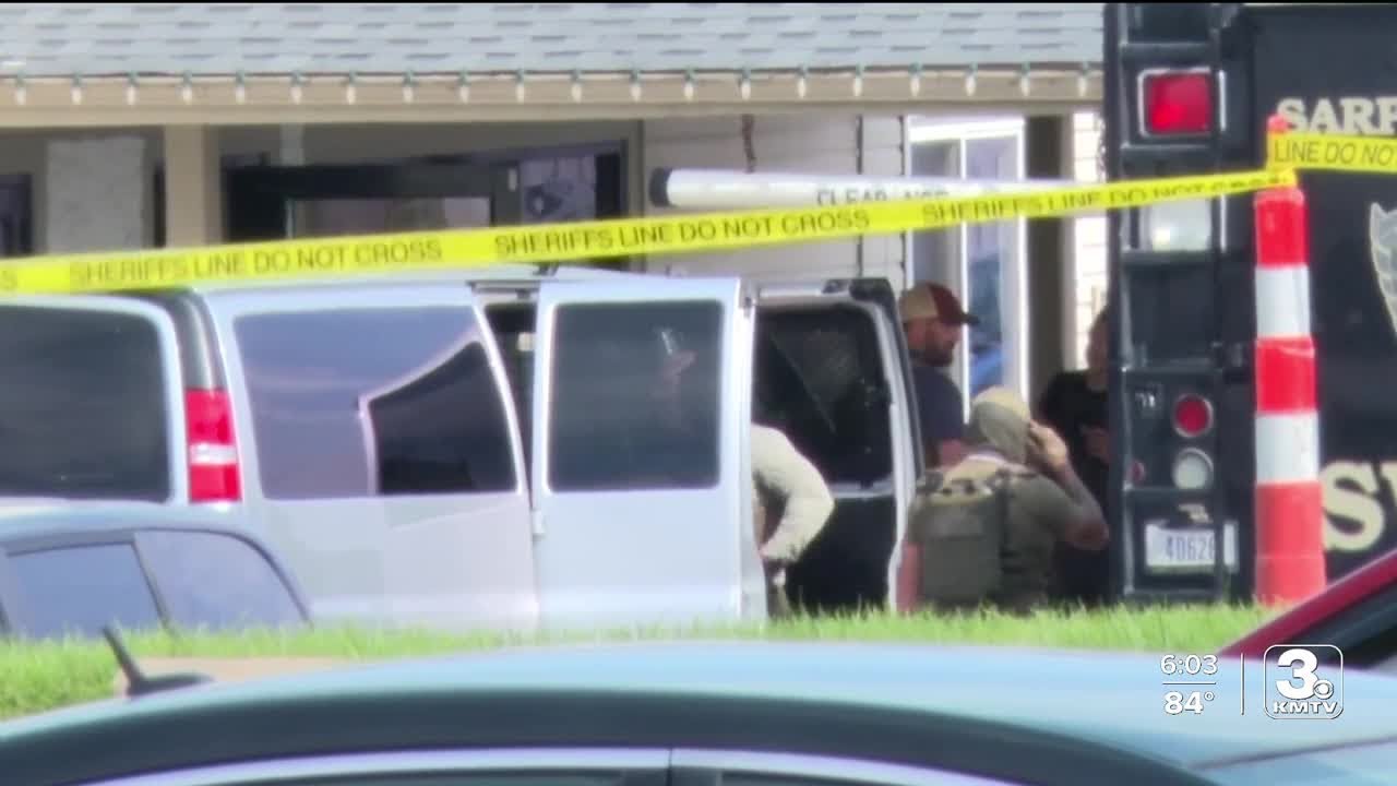 Agents raid 4 Omaha area motels in connection to human trafficking
