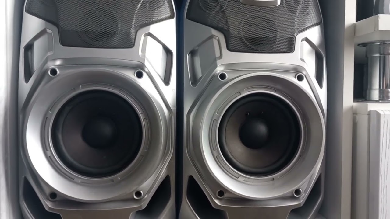LG FFH-2005K: DJ RoCha TrEmE TuDo - Vem de Mala Aberta (Bass Test)