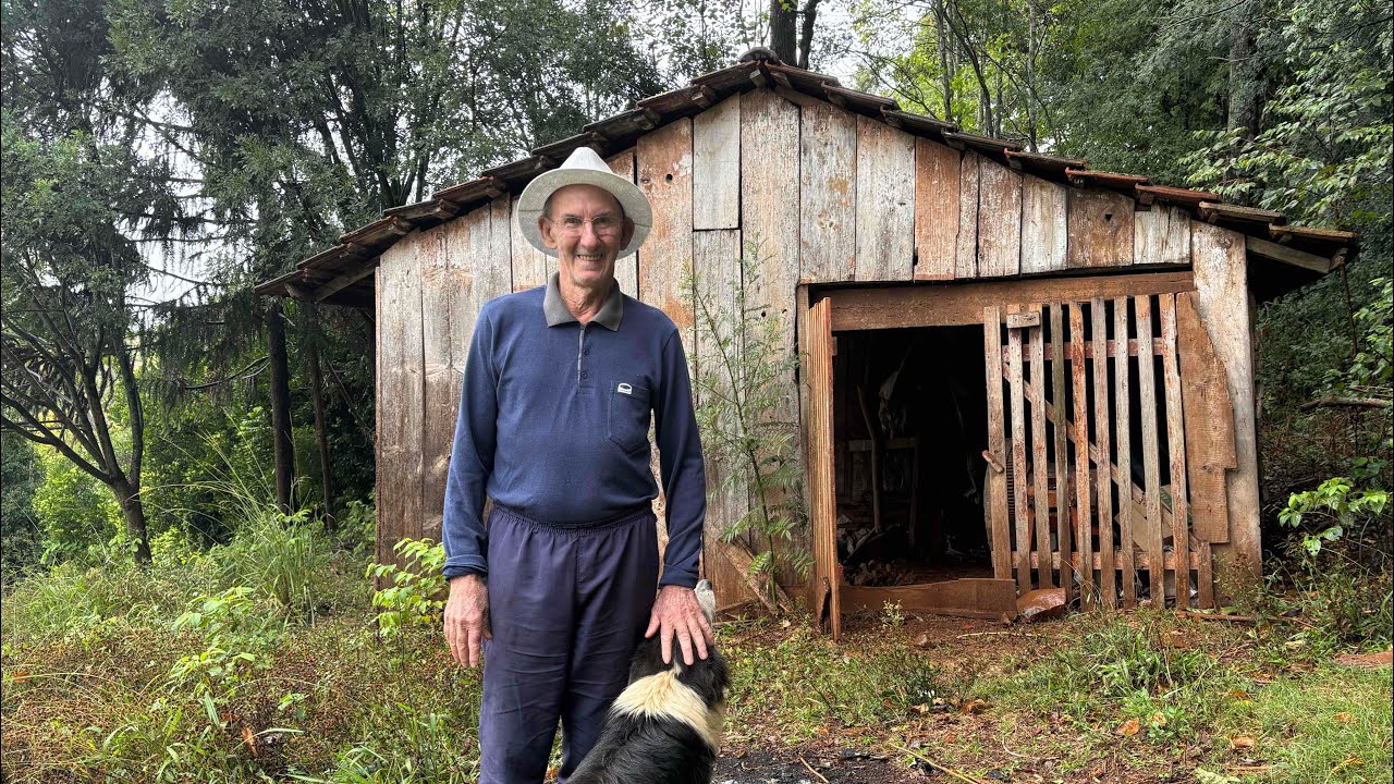 ELE TEM UM PORCO DE 400 KG  - SEU RUBILIIO DE SANANDUVA RS AQUI CHOVE MOLHADO
